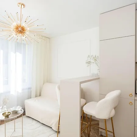 Adevam V Banskej Bystrici Appartement *