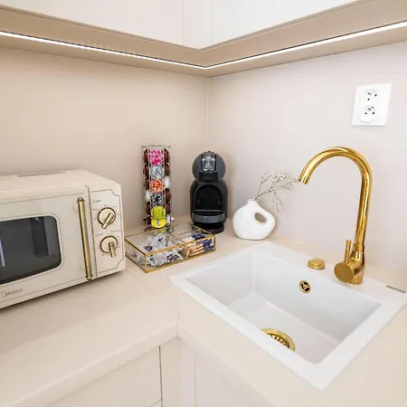 Adevam V Banskej Bystrici * Banská Bystrica